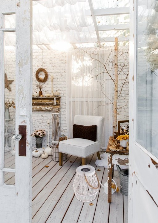 LED Solar-Dekoleuchte "Korbinian" für Garten und Terrasse aus Holz und Rattan in natur, Solar Lampe 34 cm hoch