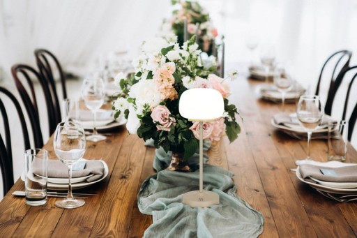 LED battery/ table lamp "Pina" 30 cm high, made of metal (beige) and glass (white), integrated LEDs, warm white