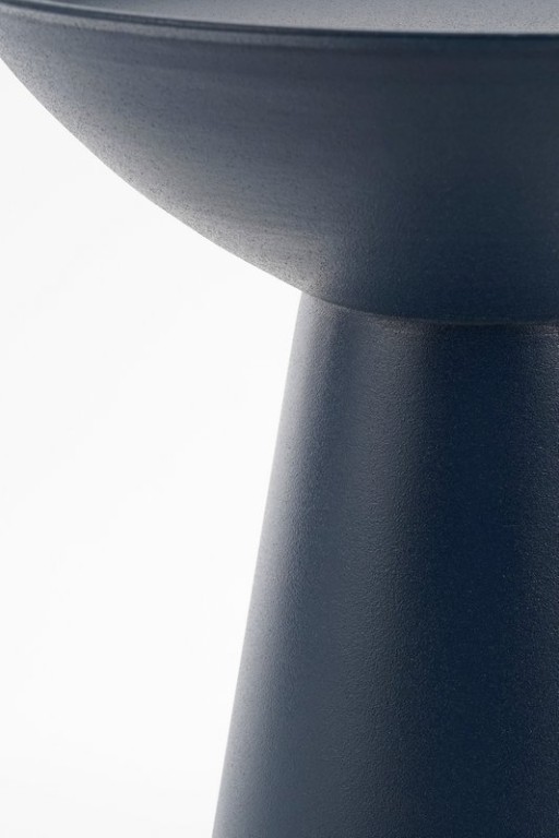 Chiel side table - H49 x Ø25 cm - FSC 100% - Metal - Dark blue