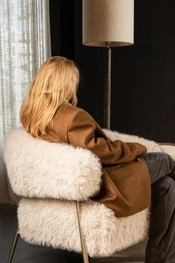 Hair Cream Fauteuil Gold Metal Base