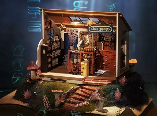 DIY House Kiki's Magic Emporium with LED lighting, Robotime, DG155, 21.5x13.3x17.5cm