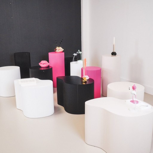 Side Table - Biting Lip- MDF - White - 60x60x40cm