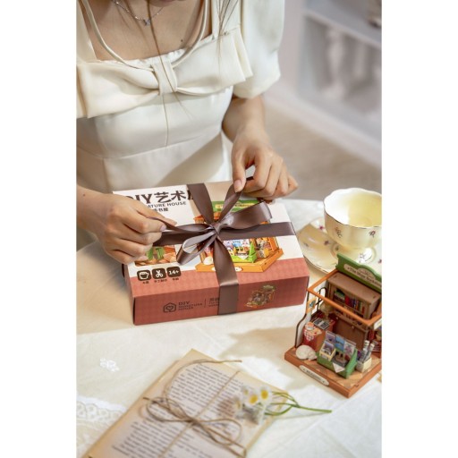 Robotime, DIY Huisje, The Muse Bookshop, DS040, 9,8x9,6x11,9cm