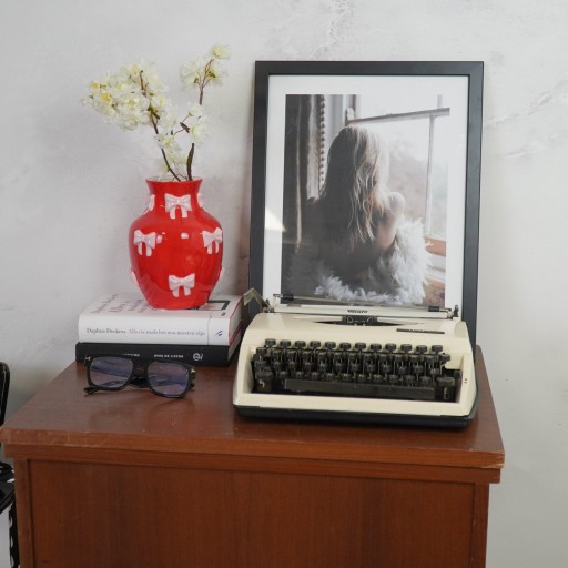 Vaas - Bloemvaaslinten - Dolomiet - rood/roze - 14x14x19cm