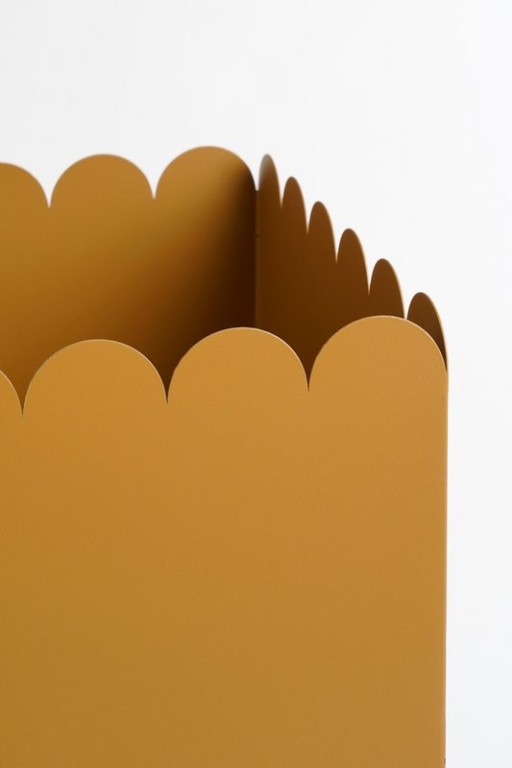 Steffano Planter on Standard - L58 x B28 x H60 CM - Metal - Light Brown