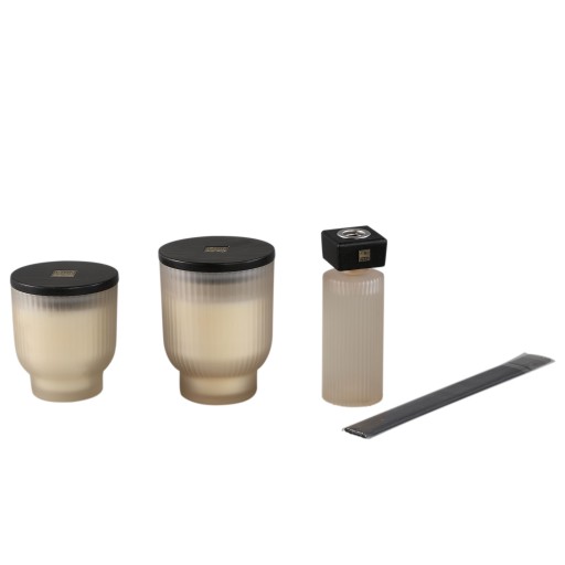 New Elements Oud Minerale Scented Candle 380g L