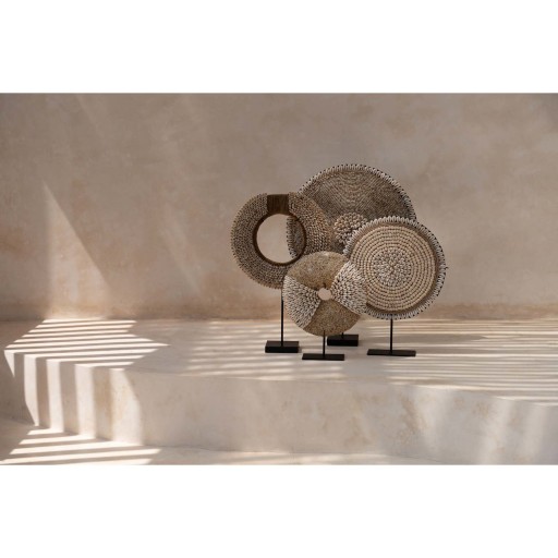 De Doh Nuts op standaard - natuurlijk wit