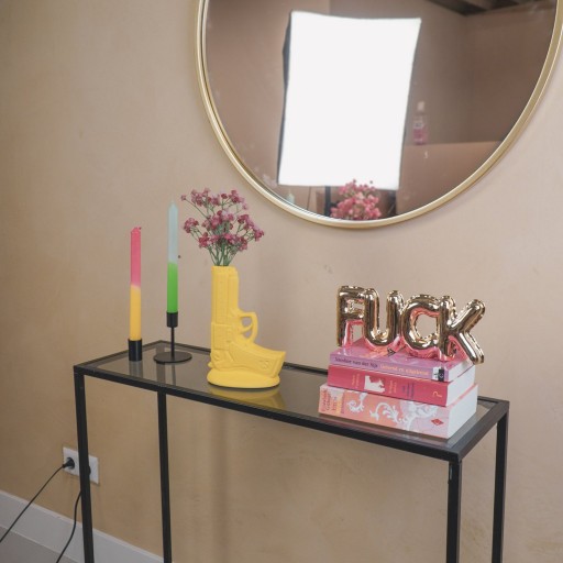 Vaas - Gun - Ceramics - Neon Yellow - 15x9x23cm