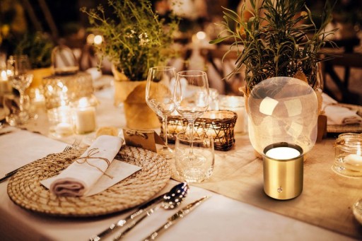 Akku-Tischleuchte "ALBERO" Deko-Tischleuchte aus messingfarbenem Metall und Glas mit fest verbauten LEDs, dimmbar mit Berührungssensor, 25 cm hoch