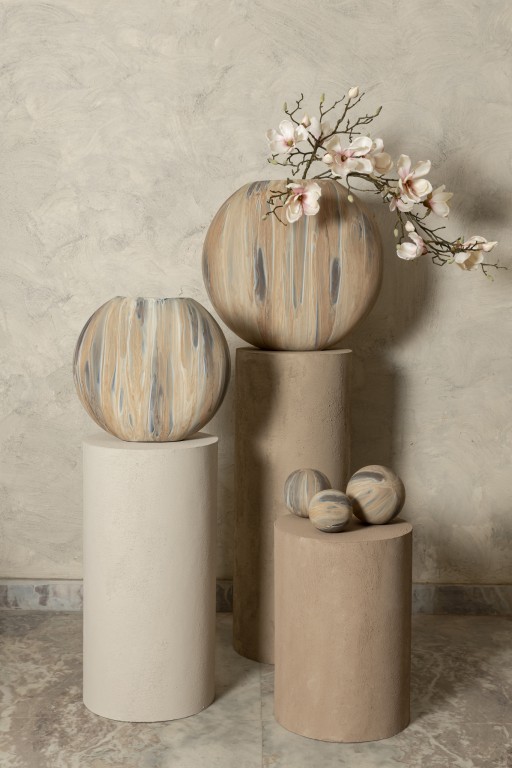 Meriko Brown Round Iron Ball Statue Matt Enamel M