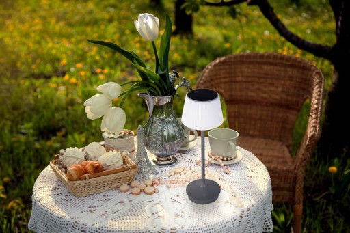 LED Leuchte "EMMI" für Außen und Innen, Tischlampe aus Metall und Kunststoff , mit fest verbauten LEDs, LED Tischlampe für Balkon, Terrasse, Garten, Wohnzimmer, Wintergarten, ca. 38 cm hoch