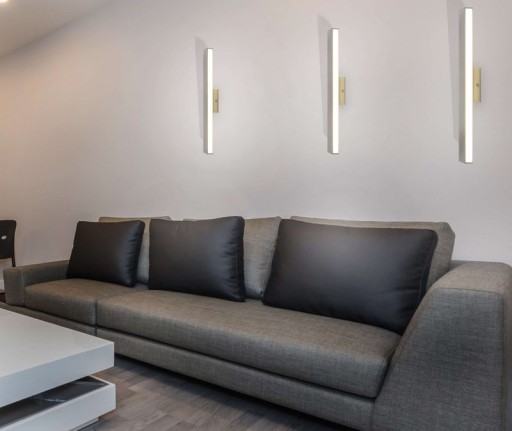 LED wall lamp "Dubai", modern wall lamp made of aluminum and plastic with firmly built -in LEDs, 45 cm long or high. Ideal for the illumination of entrance areas, corridors, for structuring large wall surfaces