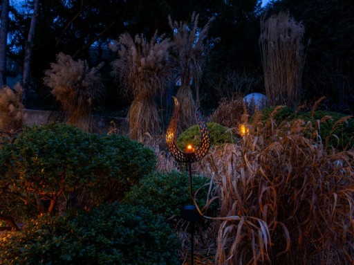 LED solar earth spit "Flame"-outer and spit made of metal and plastic in brown, with integrated LED