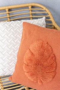 J-Line cushion Tropical Leaf - textile - terracotta