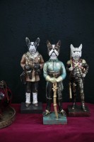 Arne Burgundy Hond Beeld | Poly Resin | Vintage Outfit 31 cm