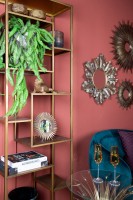 Duana Playful Gold Iron Open Cabinet High | Gouden Metalen Open Kast | Meerdere Plateaus – 195 cm Hoog