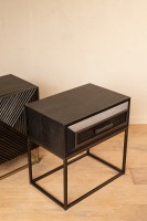 Lixly Bedside Cabinet | Zwart Hout & IJzeren Frame | Nachtkastje