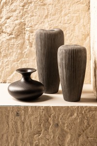 Lyndsay Black Round Shaped Ceramic Pot Bulb Low