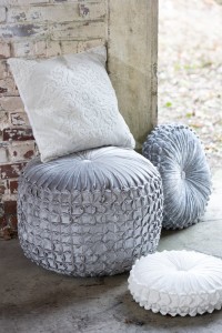 J-Line cushion Viva Round - polyester - silver