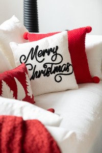 J-Line Cushion Merry Christmas Bouclé White/Black