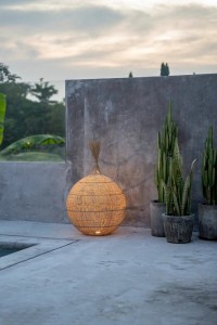 The Wonton Floor Lamp - Pendant - Natural