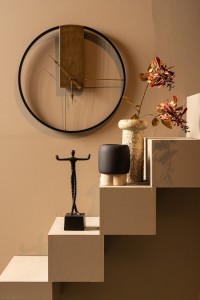 Lolae Gold Iron Round Wall Clock L