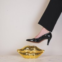 Ornament - disco -lippen - glas - goud - 29x10x13,5 cm