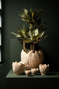 Noami Cream Cement Round Pot W Leaves Pattern XXL