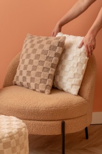 Cushion Checker