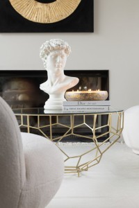 J -Line scented candle M -Chic - Oud & Amber - Glass - Gold/Black - XL - 35U