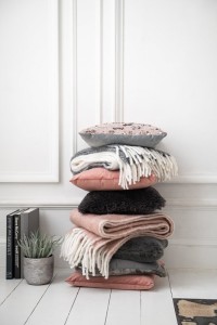 J-Line cushion Alpha Square - polyester - gray