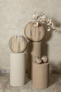 Meriko Brown Round Iron Ball Statue Matt Enamel M