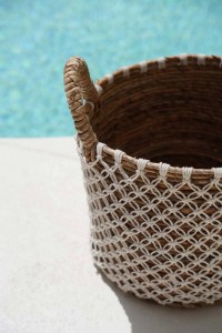 The Crossed Stitched Macrame Basket - M